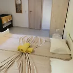 Apartman Orange_blue_аpartment N2 Near Sea
